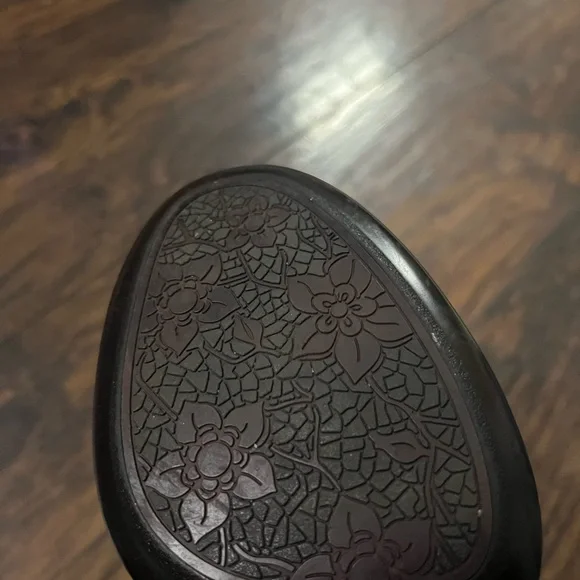 Vintage America Burgundy and Black Flats - Picture 2 of 6